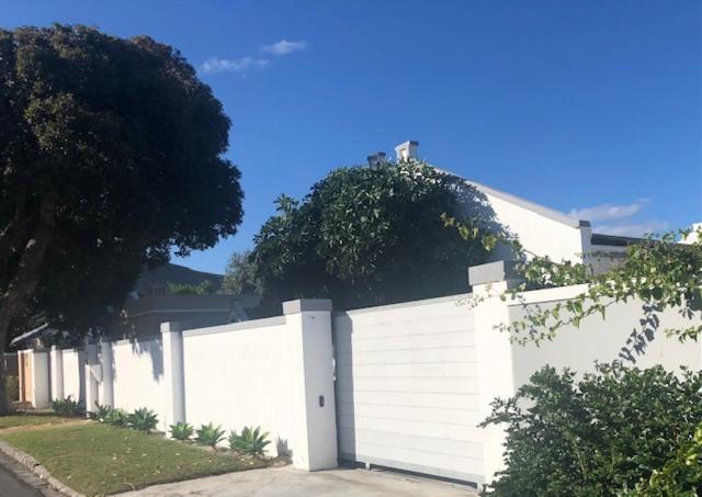The Lily House Hotel Hermanus Exterior foto